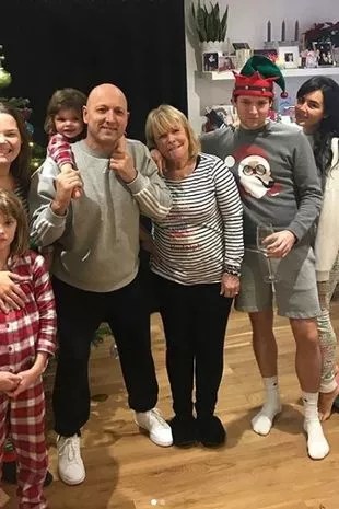 Linda Robson family